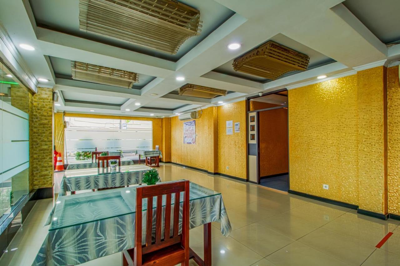 Suba Hotel Jakarta Exterior photo
